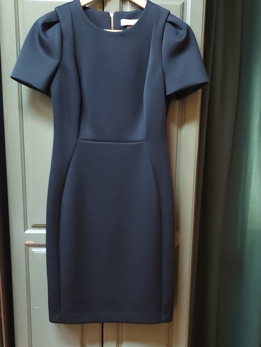 Calvin Klein Classic Black Short-Sleeve Sheath Dress